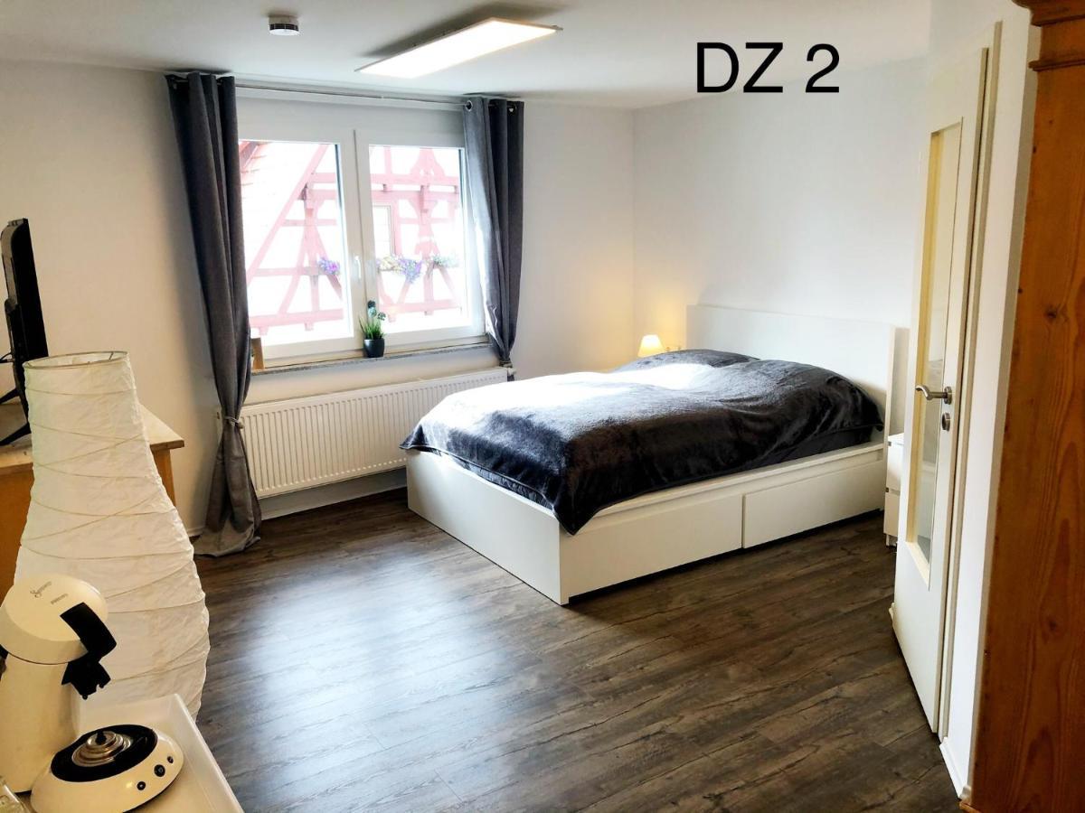 Lisas Gaestehaus Neckartenzlingen Eksteriør bilde